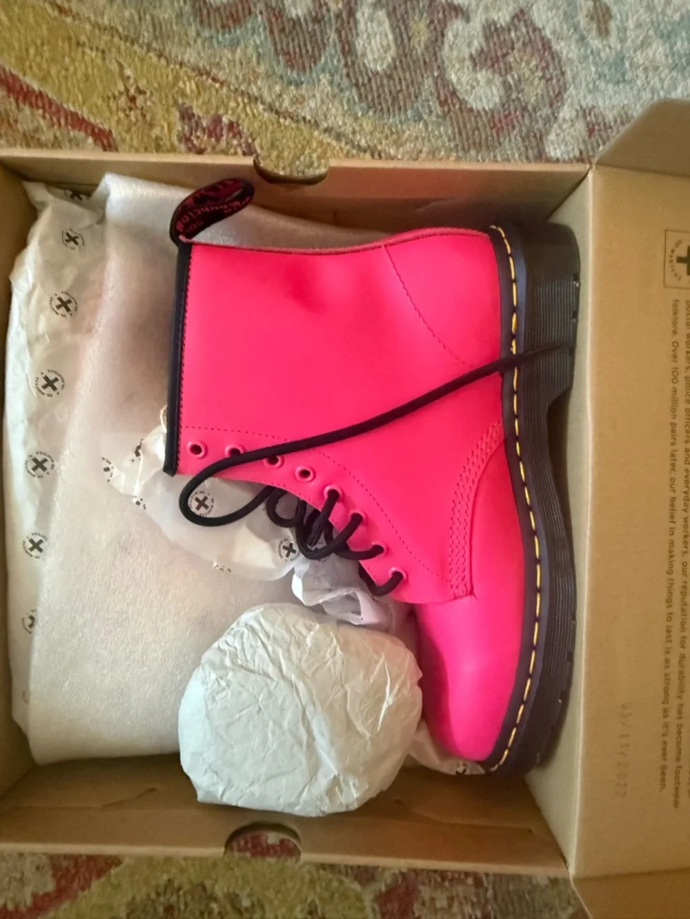 New Dr. Martens Clash Pink 1460 Smooth Leather Boots - Picture 3 of 6